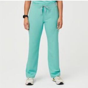 Figs Livingston Scrub Pants in Fresh Aqua size Medium PO: 1764
